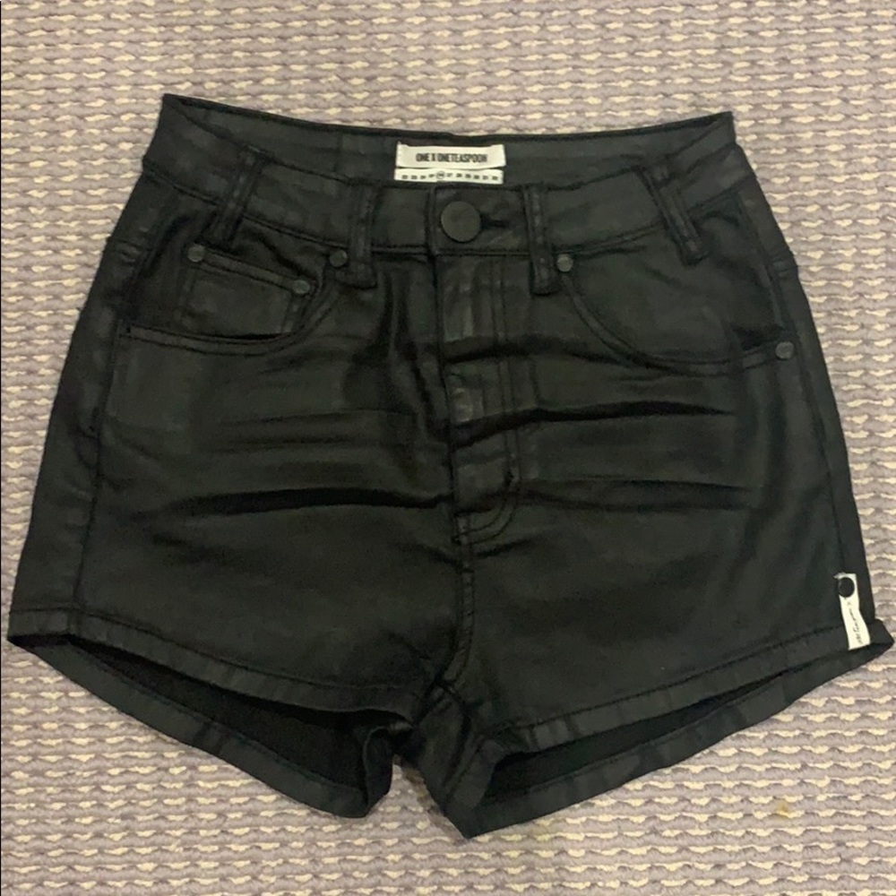 One Teaspoon Black High Waist Shorts !